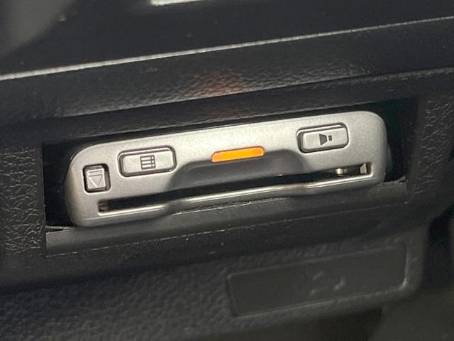 ＷＲＸ Ｓ４ ２．０ＧＴ－Ｓアイサイト　禁煙車　アイサイトセイフティ＋　フロント・サイド・バックカメラ　純正パイオニア製ナビ　シートヒーター　ＥＴＣ　スエードハーフレザー　ＬＥＤヘッド　ＬＥＤライナー　純正１８インチアルミ　トランクリップ（7枚目）