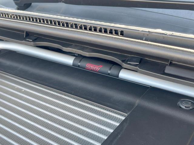 WRX S4 STIスポーツシャープ 禁煙車 STIフルエアロ STIマフラー STIタワーバー RECAROシート STIガードバー セイフティ+ 純正アルパインナビ フロント・サイド・バックカメラ グレード専用18インチアルミ ETC(5枚目)