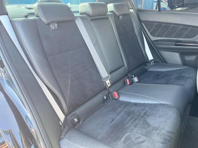 WRX S4 STIスポーツシャープ 禁煙車 STIフルエアロ STIマフラー STIタワーバー RECAROシート STIガードバー セイフティ+ 純正アルパインナビ フロント・サイド・バックカメラ グレード専用18インチアルミ ETC(9枚目)