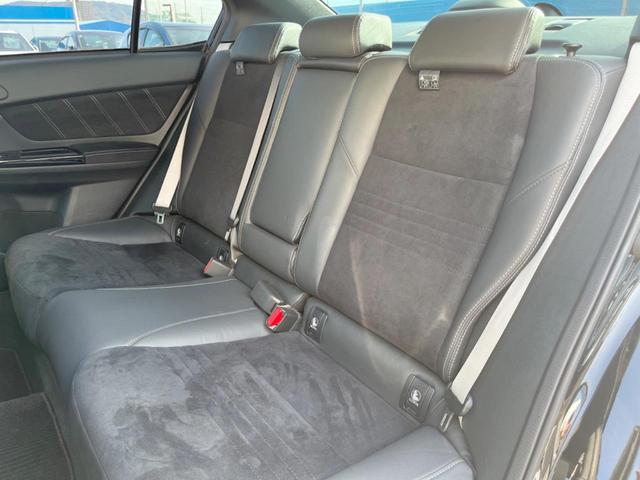 WRX S4 STIスポーツシャープ 禁煙車 STIフルエアロ STIマフラー STIタワーバー RECAROシート STIガードバー セイフティ+ 純正アルパインナビ フロント・サイド・バックカメラ グレード専用18インチアルミ ETC(51枚目)