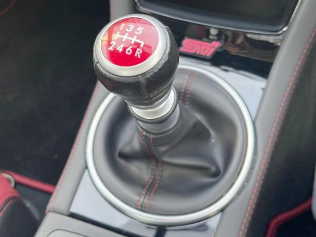 ＷＲＸ ＳＴＩ ＳＴＩ　タイプＳ　禁煙車　ＳＴＩタワーバー　純正ＫＥＮＷＯＯＤ製ナビ　バックカメラ　シートヒーター　ＥＴＣ　パワーシート　純正１９インチアルミ　ＬＥＤヘッド　ＬＥＤライナー　大型リアスポ　ＢＩＬＳＴＥＩＮダンパー（40枚目）