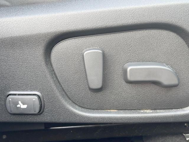 ＷＲＸ ＳＴＩ ＳＴＩ　タイプＳ　禁煙車　ＳＴＩタワーバー　純正ＫＥＮＷＯＯＤ製ナビ　バックカメラ　シートヒーター　ＥＴＣ　パワーシート　純正１９インチアルミ　ＬＥＤヘッド　ＬＥＤライナー　大型リアスポ　ＢＩＬＳＴＥＩＮダンパー（47枚目）