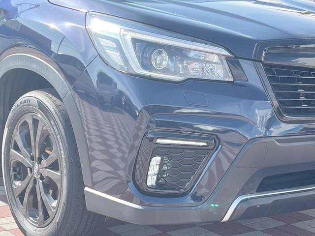 フォレスター スポーツ　禁煙車　アイサイトセイフティプラス　スマートリアビューミラー　純正ダイアトーンサウンドナビ　パワーバックドア　ＥＴＣ　ハーフレザー　純正１８インチアルミ　ＬＥＤヘッド　ルーフレール　ＬＥＤライナー（12枚目）
