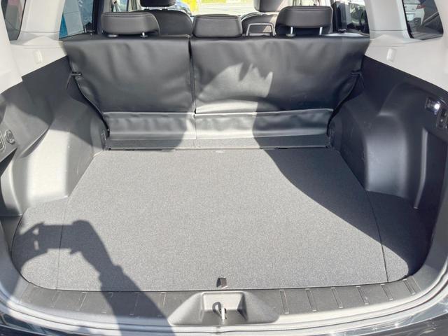 フォレスター ２．０ＸＴ　アイサイト　禁煙車　ＳＴＩエアロ　サンルーフ　パワーバックドア　黒革シート　メモリーシート　ルーフレール　アドバンスドセイフティＰＫＧ　ＬＥＤヘッド　純正１８インチアルミ　シートヒーター　Ｘ－ＭＯＤＥ　ＥＴＣ（10枚目）