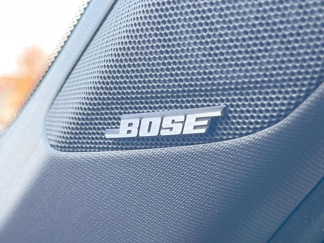 シビック ｅ：ＨＥＶ　禁煙車　９型ホンダコネクトナビ　ＢＯＳＥサウンド　バックカメラ　ホンダセンシング　ＥＴＣ　ハーフレザー　ＬＥＤヘッド　純正１８インチアルミ　シートヒーター　パワーシート　スマートキー　レーダークルーズ（5枚目）