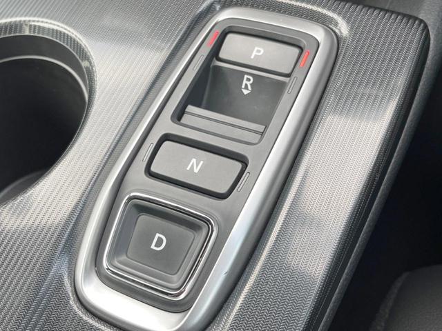 シビック ｅ：ＨＥＶ　禁煙車　９型ホンダコネクトナビ　ＢＯＳＥサウンド　バックカメラ　ホンダセンシング　ＥＴＣ　ハーフレザー　ＬＥＤヘッド　純正１８インチアルミ　シートヒーター　パワーシート　スマートキー　レーダークルーズ（37枚目）