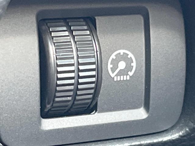 シビック ｅ：ＨＥＶ　禁煙車　９型ホンダコネクトナビ　ＢＯＳＥサウンド　バックカメラ　ホンダセンシング　ＥＴＣ　ハーフレザー　ＬＥＤヘッド　純正１８インチアルミ　シートヒーター　パワーシート　スマートキー　レーダークルーズ（46枚目）