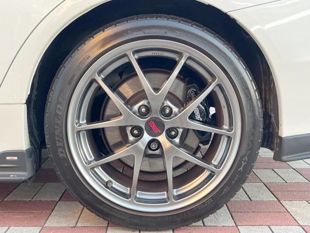 WRX STI STI タイプS 禁煙車 STIスタイルパッケージ STIタワーバー STIドロースティフナー パイオニアSDナビ 革シート 前席シートヒーター メモリー機能付きパワーシート 純正BBS18インチアルミホイール(34枚目)