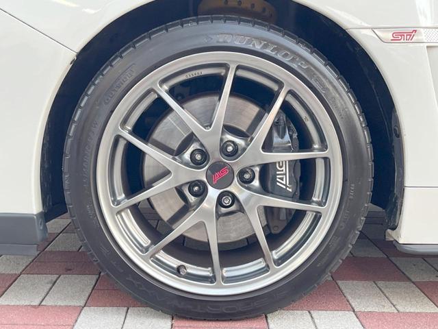 WRX STI STI タイプS 禁煙車 STIスタイルパッケージ STIタワーバー STIドロースティフナー パイオニアSDナビ 革シート 前席シートヒーター メモリー機能付きパワーシート 純正BBS18インチアルミホイール(37枚目)