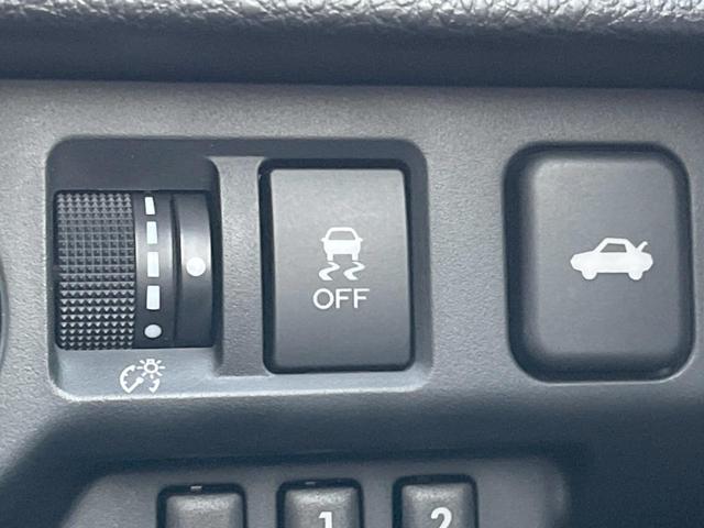 WRX STI STI タイプS 禁煙車 STIスタイルパッケージ STIタワーバー STIドロースティフナー パイオニアSDナビ 革シート 前席シートヒーター メモリー機能付きパワーシート 純正BBS18インチアルミホイール(52枚目)