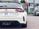 タイプＲ　禁煙車　ホンダコネクト９インチディスプレイ　ＣａｒＰｌａｙ　ホンダセンシング　ｂｒｅｍｂｏキャリパー　ＥＴＣ２．０　バックカメラ　アルカンターラステアリング　ＬＥＤヘッドライト　純正１９インチアルミ（24枚目）