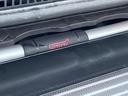 【STIタワーバー】お車の剛性を高めるタワーバーを装備。よりスムーズなコーナリング走行が可能となり、走りも楽しめます。