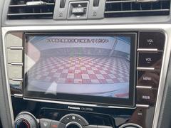 【バックカメラ】駐車時に後方がリアルタイム映像で確認できます。大型商業施設や立体駐車場での駐車時や、夜間のバック時に大活躍！運転スキルに関わらず、今や必須となった装備のひとつです！ 4
