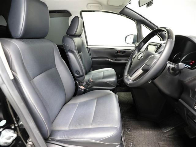 エスクァイア ハイブリッドＧｉ　Ｒカメラ　ＡＡＣ　ナビ＆ＴＶ　リアエアコン　地デジ　クルーズコントロール　ＬＥＤライト　キーレスエントリー　スマートキー付　ＤＶＤ再生可　エアバック　横滑防止装置　ドライブレコーダー　盗難防止システム（19枚目）