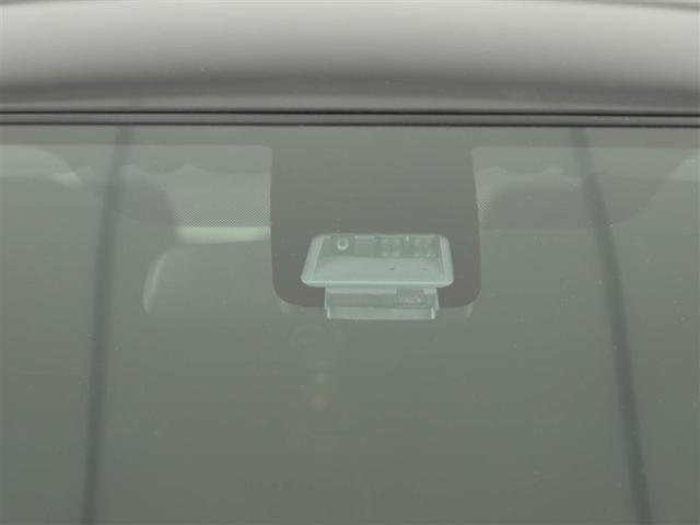 進化を続けるトヨタの先進の予防安全パッケージ「トヨタセーフティセンス」を装備しています。安全機能の詳細は販売店スタッフまでおたずねください。機能を過信せず、ご自身で安全運転を行ってください。