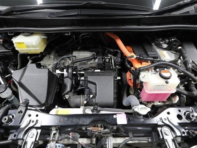 ヴォクシー ハイブリッドＶ　スマートキープッシュスタート　盗難防止アラーム　ＤＶＤ再生可　Ｂモニター　オートクルーズ　Ｗエアバック　ナビＴＶ　ＥＳＣ　ＥＴＣ車載器　リモコンキー　ＰＳ　ＬＥＤヘットライト　運転席エアバック　３列（26枚目）