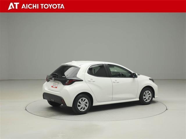 ヤリス Ｘ　ＰＣＳ　スマートキーシステム　元レンタカー　横滑り防止装置付き　ワイヤレスキー　バックガイドモニター　盗難防止　サイドエアバック　エアコン　Ｗエアバッグ　パワーウインドウ　ＥＴＣ付き　パワステ　ナビ（6枚目）