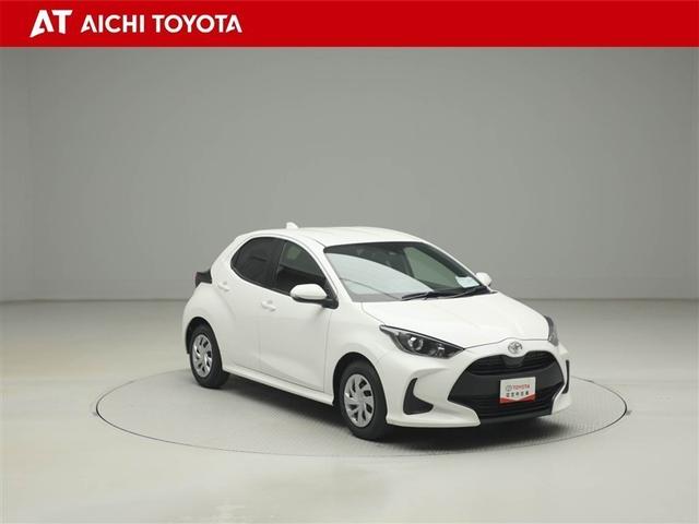 ヤリス Ｘ　ＰＣＳ　スマートキーシステム　元レンタカー　横滑り防止装置付き　ワイヤレスキー　バックガイドモニター　盗難防止　サイドエアバック　エアコン　Ｗエアバッグ　パワーウインドウ　ＥＴＣ付き　パワステ　ナビ（8枚目）