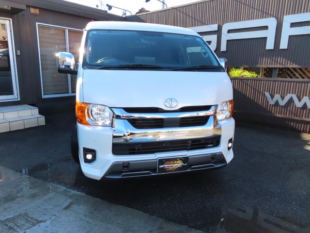 １オーナー　禁煙車　両側パワースライドドア　コンビハンド　リアエアコン　リアヒーター　スマートキー　プッシュスタートボタン　後部座席ゆったり長距離でも楽々です。