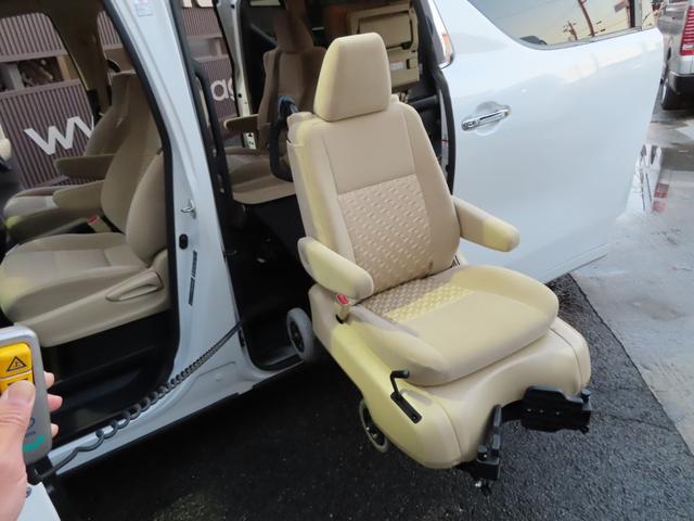 ヴェルファイア ２．５Ｘ　ウェルキャブ　車いす　新品コンビハンドル　両側パワースライドドア　ＳＤフルセグナビ　フリップダウンモニター　ＥＴＣ　禁煙車　スマートキー　プッシュスタートボタン　ウェルキャブ　車いす脱着可能（7枚目）