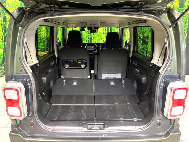 普段のお買い物や通勤、送迎等に十分な荷室スペースを確保しております。セカンドシートを倒すと、大きな荷物の積載も可能です♪