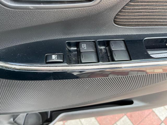 ハイウェイスター Gターボ SDナビ 禁煙車 エマージェンシーブレーキ アラウンドビューモニター ドライブレコーダー Bluetooth接続 純正15インチアルミホイール HIDヘッド スマートキー プッシュスタート(31枚目)