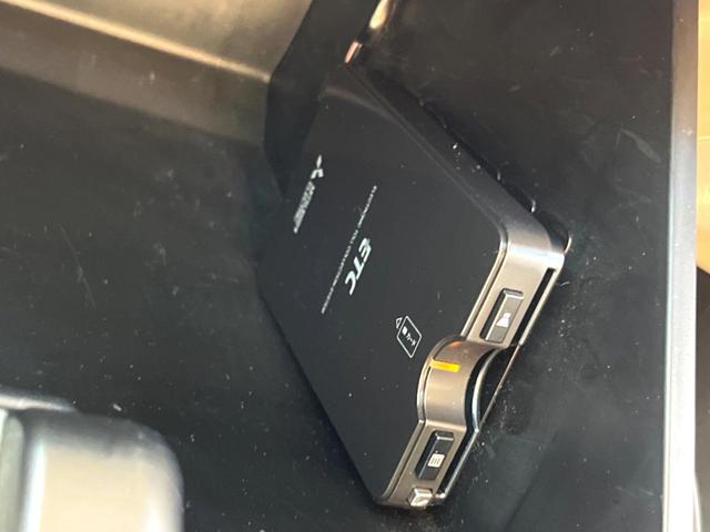 ワゴンR ハイブリッドFX SDナビ 禁煙車 シートヒーター ドラレコ ETC オートエアコン Bluetooth CD DVD再生 フルセグ(4枚目)