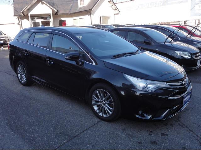 アベンシスワゴン Ｌｉ　１年走行距離無制限保証付　純正ナビＴＶ　バックカメラ　ハーフレザーシート　ＬＥＤライト　フォグランプ　ＥＴＣ　トヨタセーフティセンス（3枚目）