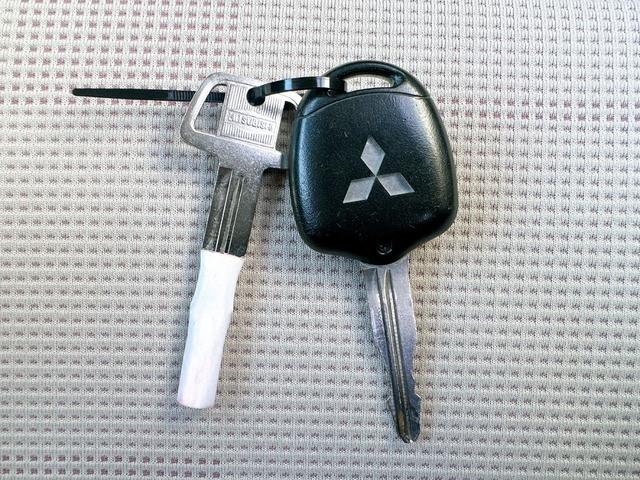 全車きれいな室内です。（室内がきれいと言う事は前オーナーが大切に乗っていた証です。）！！