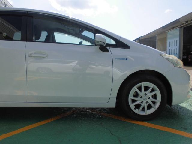 プリウスアルファ S(10枚目)