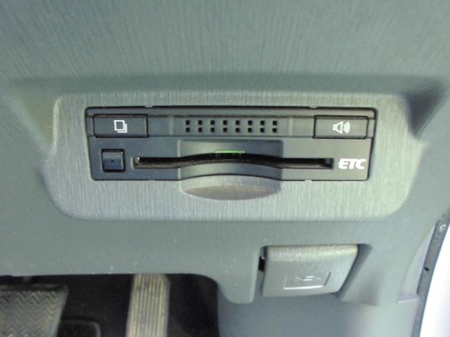 プリウスアルファ S(23枚目)