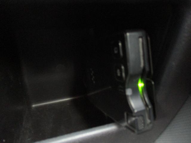 タントエグゼ カスタムＧ　ＥＴＣ　ＨＩＤ　スマートキー　電動格納ミラー　ＣＶＴ　盗難防止システム　ＡＢＳ　ミュージックプレイヤー接続可　アルミホイール　衝突安全ボディ　エアコン　パワーステアリング　パワーウィンドウ（9枚目）