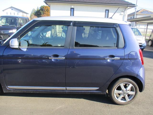 Ｎ－ＯＮＥ プレミアム　ツアラー・Ｌパッケージ　ターボ　スマートキー　ナビ　テレビ　ＤＶＤ再生　　バックカメラ　純正ＨＩＤライト　プライバシーガラス　衝突安全ボディ　純正セキュリティアラーム（6枚目）