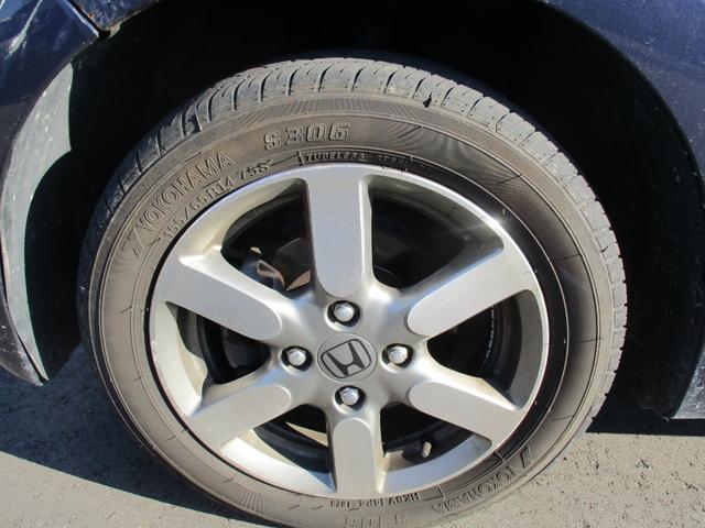 Ｎ－ＯＮＥ プレミアム　ツアラー・Ｌパッケージ　ターボ　スマートキー　ナビ　テレビ　ＤＶＤ再生　　バックカメラ　純正ＨＩＤライト　プライバシーガラス　衝突安全ボディ　純正セキュリティアラーム（14枚目）