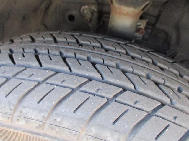 Ｎ－ＯＮＥ プレミアム　ツアラー・Ｌパッケージ　ターボ　スマートキー　ナビ　テレビ　ＤＶＤ再生　　バックカメラ　純正ＨＩＤライト　プライバシーガラス　衝突安全ボディ　純正セキュリティアラーム（21枚目）