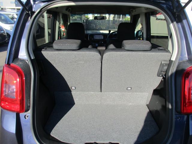 Ｎ－ＯＮＥ プレミアム　ツアラー・Ｌパッケージ　ターボ　スマートキー　ナビ　テレビ　ＤＶＤ再生　　バックカメラ　純正ＨＩＤライト　プライバシーガラス　衝突安全ボディ　純正セキュリティアラーム（25枚目）