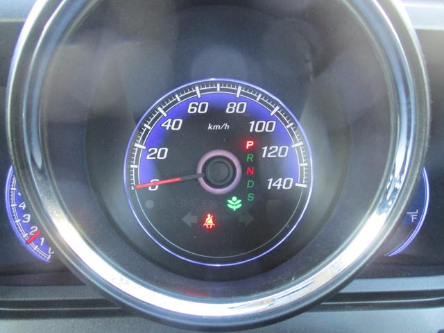 Ｎ－ＯＮＥ プレミアム　ツアラー・Ｌパッケージ　ターボ　スマートキー　ナビ　テレビ　ＤＶＤ再生　　バックカメラ　純正ＨＩＤライト　プライバシーガラス　衝突安全ボディ　純正セキュリティアラーム（35枚目）