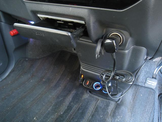 ルークス ハイウェイスター　スマートキー　ナビ　テレビ　ＥＴＣ　純正アルミ　純正ＨＩＤライト　左パワースライド　ドライブレコーダー　プライバシーガラス　ベンチシート（40枚目）