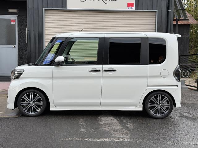 タント カスタムＲＳ　トップエディションリミテッドＳＡＩＩＩ　フリップダウンモニター　全周囲カメラ　両側パワースライドドア　ＥＴＣ　車高調（4枚目）