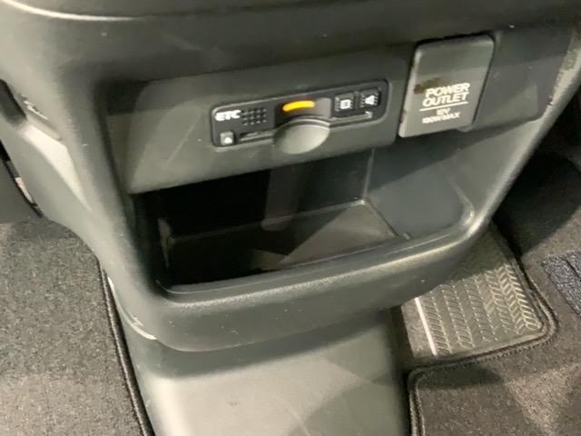 Ｎ－ＢＯＸ Ｇ・Ｌパッケージ　いまコレ＋新品マット付　あんしんＰＫＧ　ワンオーナー　ＴＶ　Ｒカメラ　ＢＴオ－ディオ　ＥＴＣ　ＶＳＡ　ベンチシート　ドアバイザー　スマートキー　盗難防止装置　整備記録簿　ＡＡＣ　Ｗエアバッグ（27枚目）