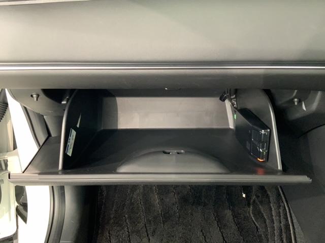 自社商品化センターにて内外装のクリーニングを実施しております！