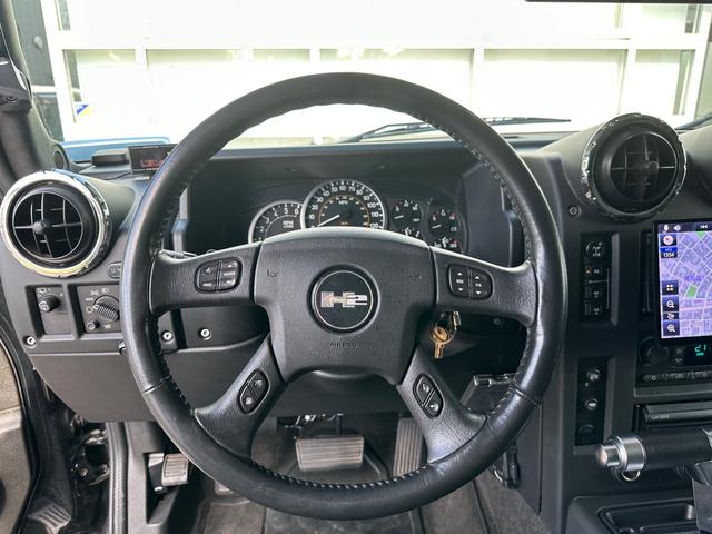 ラグジュアリーパッケージ 4WD Lowenhart24インチアルミホイール 黒革シート パワーシート ストラーダフルセグナビ ゼノンフルキット バネローダウン BOSEスピーカー PIAAフォグ ワンオフLEDテール ETC(15枚目)
