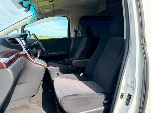 アルファード 240S 社外ナビ8V型ナビ フルセグテレビ Bカメラ ETC 両側パワースライドドア ALPINEフリップダウンモニター ドラレコ ウッドコンビステアリング フォグランプ(23枚目)