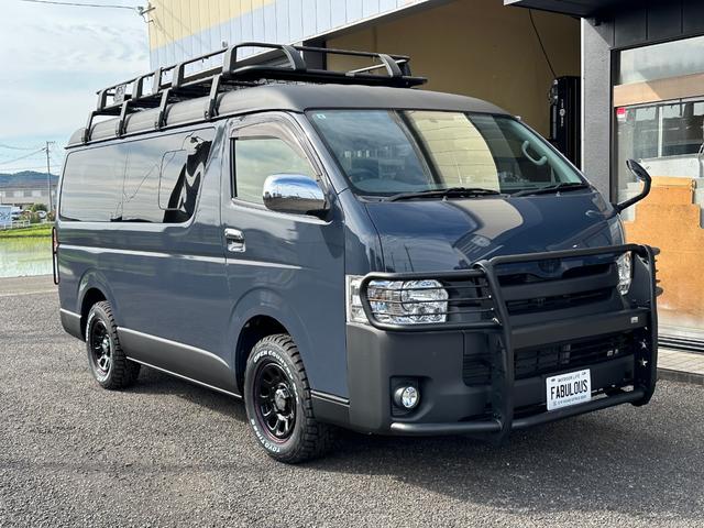 ハイエースワゴン ＧＬ　１０人乗り　電動スライドドア　リアクーラー／ヒーター　新品タイヤ／ホイール／ラダー／キャリア　エンジンプッシュスタート　フリップダウンモニター　バンパーガード　１００Ｖ　ＬＥＤヘッドライト　Ｂカメラ（6枚目）