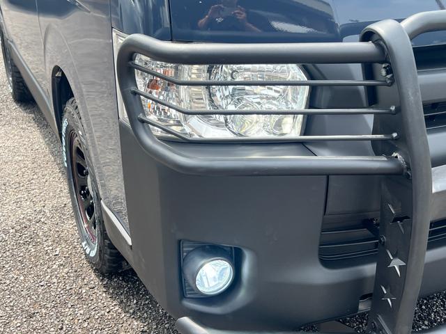 ハイエースワゴン ＧＬ　１０人乗り　電動スライドドア　リアクーラー／ヒーター　新品タイヤ／ホイール／ラダー／キャリア　エンジンプッシュスタート　フリップダウンモニター　バンパーガード　１００Ｖ　ＬＥＤヘッドライト　Ｂカメラ（13枚目）