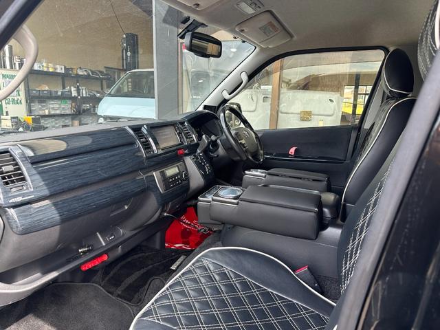 TOYOTA REGIUS ACE VAN LONG SUPER GL