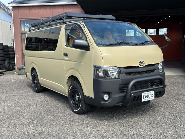 レジアスエースバン ロングDX GLパッケージ 9人乗り 4WD ディーゼル 天井木張り施工 リアクーラー&ヒーター マットベージュ&マットブラック塗装 新品タイヤ/ホイール/LEDヘッドライト/シートカバー/カーペット キャリア バンパーガード(9枚目)