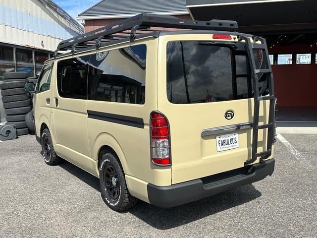 レジアスエースバン ロングDX GLパッケージ 9人乗り 4WD ディーゼル 天井木張り施工 リアクーラー&ヒーター マットベージュ&マットブラック塗装 新品タイヤ/ホイール/LEDヘッドライト/シートカバー/カーペット キャリア バンパーガード(13枚目)