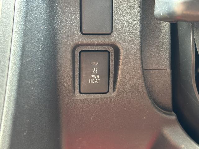 レジアスエースバン ロングDX GLパッケージ 9人乗り 4WD ディーゼル 天井木張り施工 リアクーラー&ヒーター マットベージュ&マットブラック塗装 新品タイヤ/ホイール/LEDヘッドライト/シートカバー/カーペット キャリア バンパーガード(36枚目)