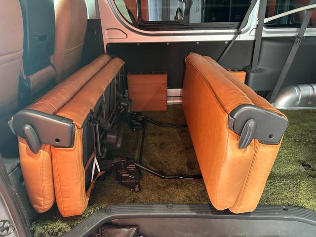 レジアスエースバン ロングDX GLパッケージ 9人乗り 4WD ディーゼル 天井木張り施工 リアクーラー&ヒーター マットベージュ&マットブラック塗装 新品タイヤ/ホイール/LEDヘッドライト/シートカバー/カーペット キャリア バンパーガード(48枚目)